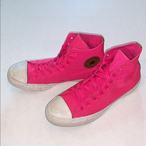 converse hot pink high tops